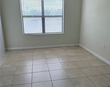 10754 Marlberry Way - Photo Thumbnail 4