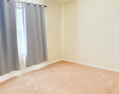 10754 Marlberry Way - Photo Thumbnail 5