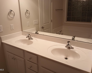 247 Cypress Hill Lane - Photo Thumbnail 7