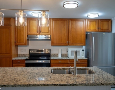 5506 Virginia Dare Lane - Photo Thumbnail 10