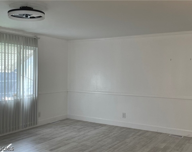 5506 Virginia Dare Lane - Photo Thumbnail 14