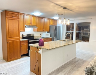 5506 Virginia Dare Lane - Photo Thumbnail 4