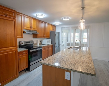 5506 Virginia Dare Lane - Photo Thumbnail 6