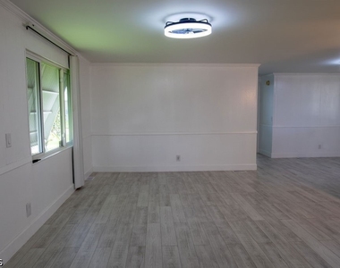5506 Virginia Dare Lane - Photo Thumbnail 15