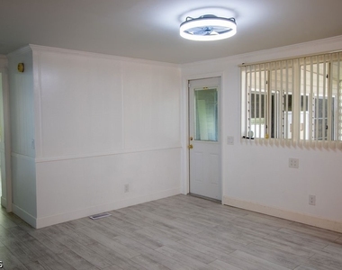 5506 Virginia Dare Lane - Photo Thumbnail 17