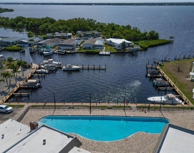 5506 Virginia Dare Lane - Photo Thumbnail 41