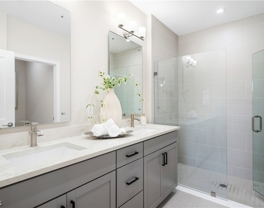 13068 Georges Cay Place - Photo Thumbnail 11