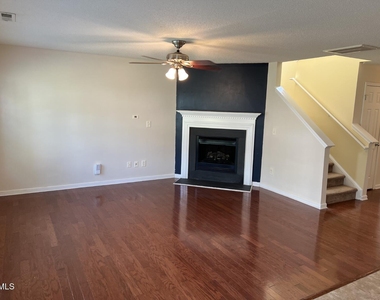 609 Magna Drive - Photo Thumbnail 6