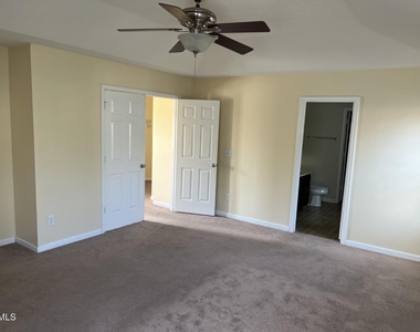 609 Magna Drive - Photo Thumbnail 13