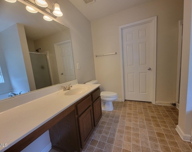 609 Magna Drive - Photo Thumbnail 14