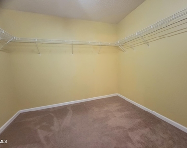 609 Magna Drive - Photo Thumbnail 17
