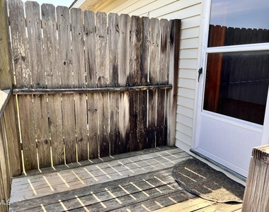 4921 Fairground Road - Photo Thumbnail 7