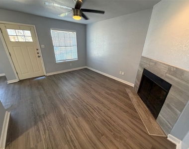 1431 Hyridge Cir - Photo Thumbnail 1
