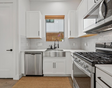 1710 Adina St - Photo Thumbnail 9