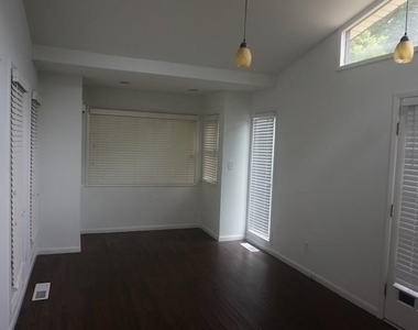 1403 Stephens Drive Ne - Photo Thumbnail 12