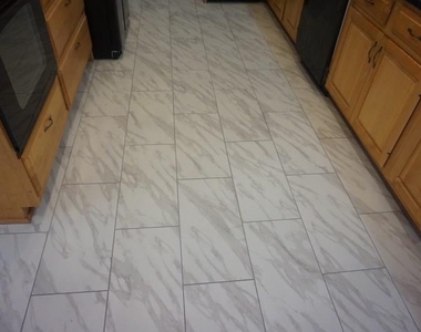 1403 Stephens Drive Ne - Photo Thumbnail 3
