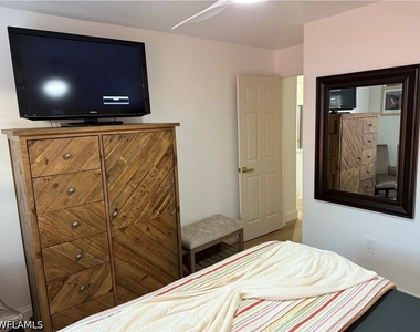 27650 Imperial Shores Boulevard - Photo Thumbnail 10