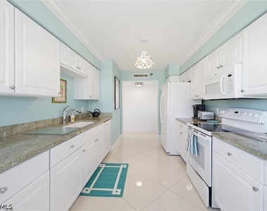 6000 Pelican Bay Boulevard N - Photo Thumbnail 7