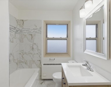 5630 N Sheridan Road - Photo Thumbnail 8