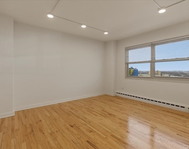 5630 N Sheridan Road - Photo Thumbnail 6
