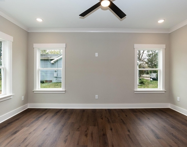818 N Taylor Street - Photo Thumbnail 14