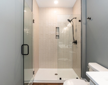 818 N Taylor Street - Photo Thumbnail 23