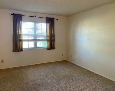 987 Sonesta Avenue Ne - Photo Thumbnail 9
