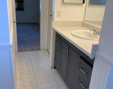 987 Sonesta Avenue Ne - Photo Thumbnail 12