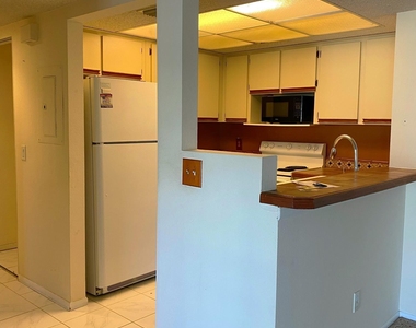987 Sonesta Avenue Ne - Photo Thumbnail 5