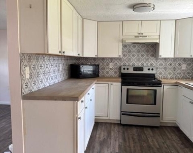 95 S Fillmore Street - Photo Thumbnail 11