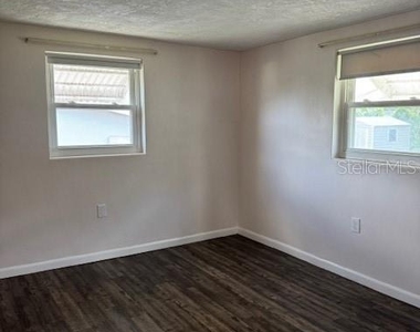 95 S Fillmore Street - Photo Thumbnail 9