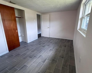 95 S Fillmore Street - Photo Thumbnail 6