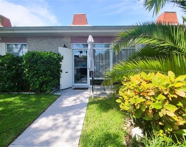 4318 Tahitian Gardens Circle - Photo Thumbnail 2