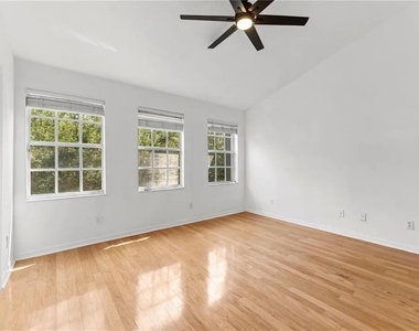 1437 Harbour Walk Road - Photo Thumbnail 20