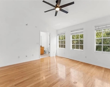 1437 Harbour Walk Road - Photo Thumbnail 18