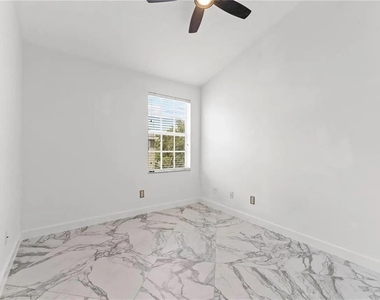 1437 Harbour Walk Road - Photo Thumbnail 28
