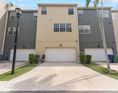 1437 Harbour Walk Road - Photo Thumbnail 30