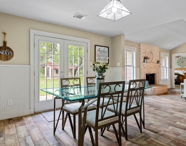 801 John Knox Rd - Photo Thumbnail 8