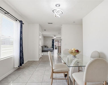 2839 Maiden Grass Isle - Photo Thumbnail 7