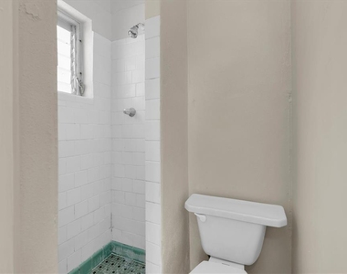 333 72nd Avenue - Photo Thumbnail 24