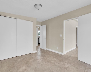 333 72nd Avenue - Photo Thumbnail 19