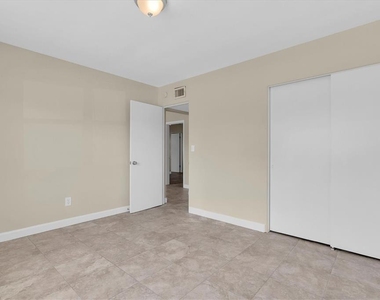 333 72nd Avenue - Photo Thumbnail 14