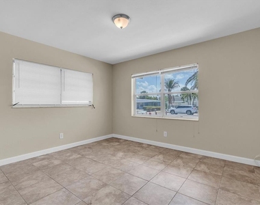 333 72nd Avenue - Photo Thumbnail 13