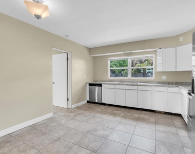 333 72nd Avenue - Photo Thumbnail 8