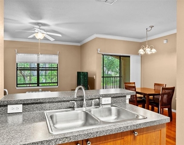 2141 Portofino Place - Photo Thumbnail 17