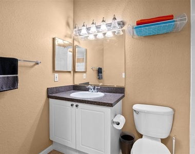 2141 Portofino Place - Photo Thumbnail 26