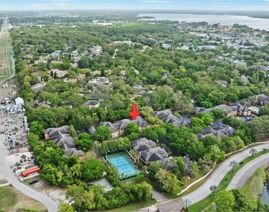 2141 Portofino Place - Photo Thumbnail 9