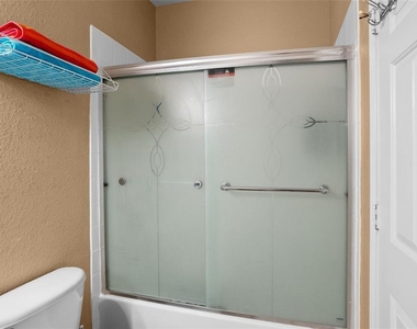 2141 Portofino Place - Photo Thumbnail 25