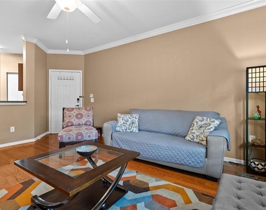 2141 Portofino Place - Photo Thumbnail 6