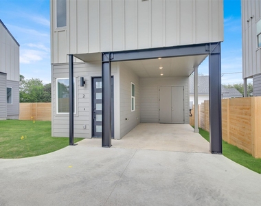 7208 Providence Ave - Photo Thumbnail 18